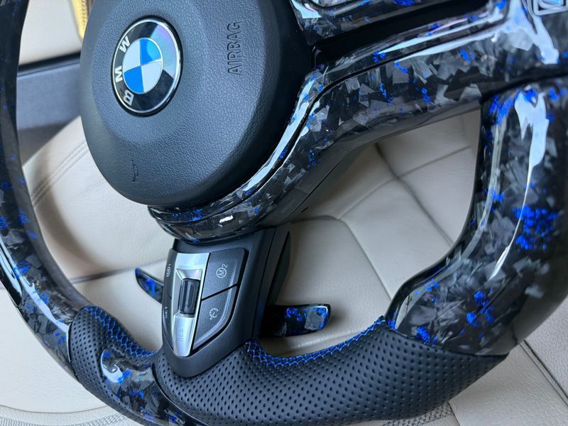 M Кермо Руль Синій Карбон + Led екран М3 стиль для BMW F series F10 F30 F11 F01 F02 F20 F21 F22 F23 F31 F32 F33 F36 X3 F25 F26 F15 F16 BM-7 фото