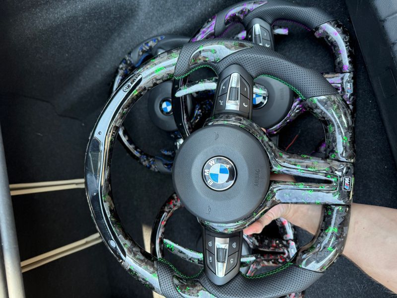 M Кермо Руль Зелений Карбон + Led екран М3 стиль для BMW F series F10 F30 F11 F01 F02 F20 F21 F22 F23 F31 F32 F33 F36 X3 F25 F26 F15 F16 BM-8 фото